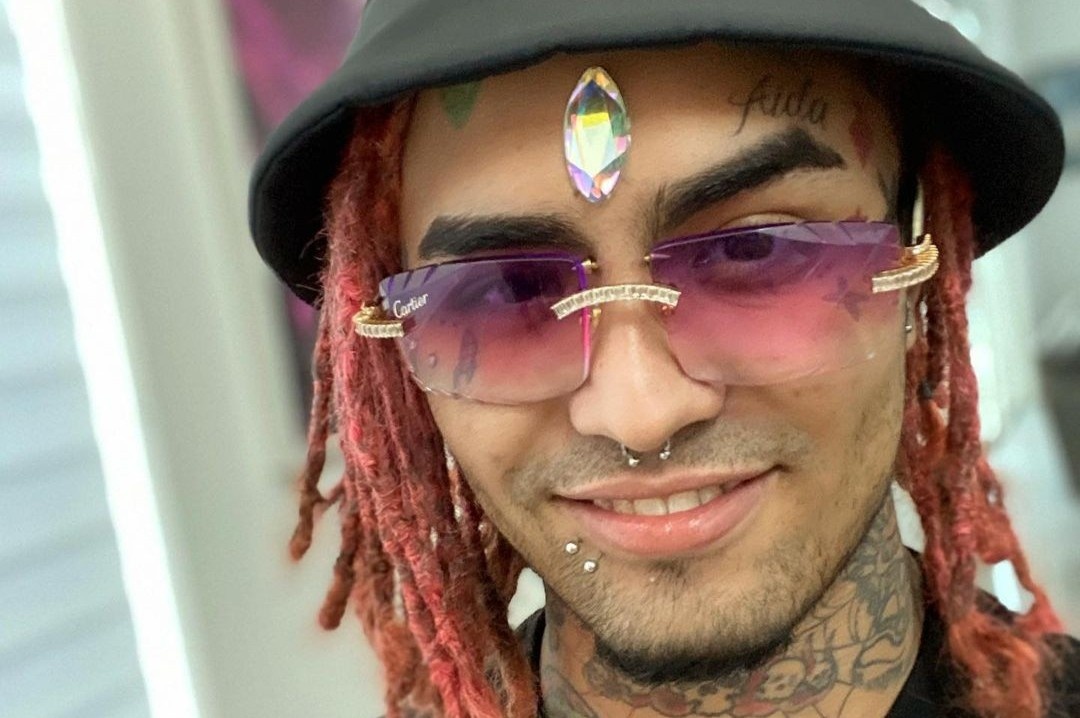 Nam rapper gan kim cuong 28 trieu USD len tran hinh anh