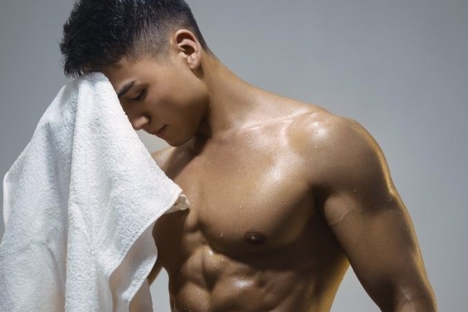 4 thoi quen giup nam gioi xay dung co bap hinh anh