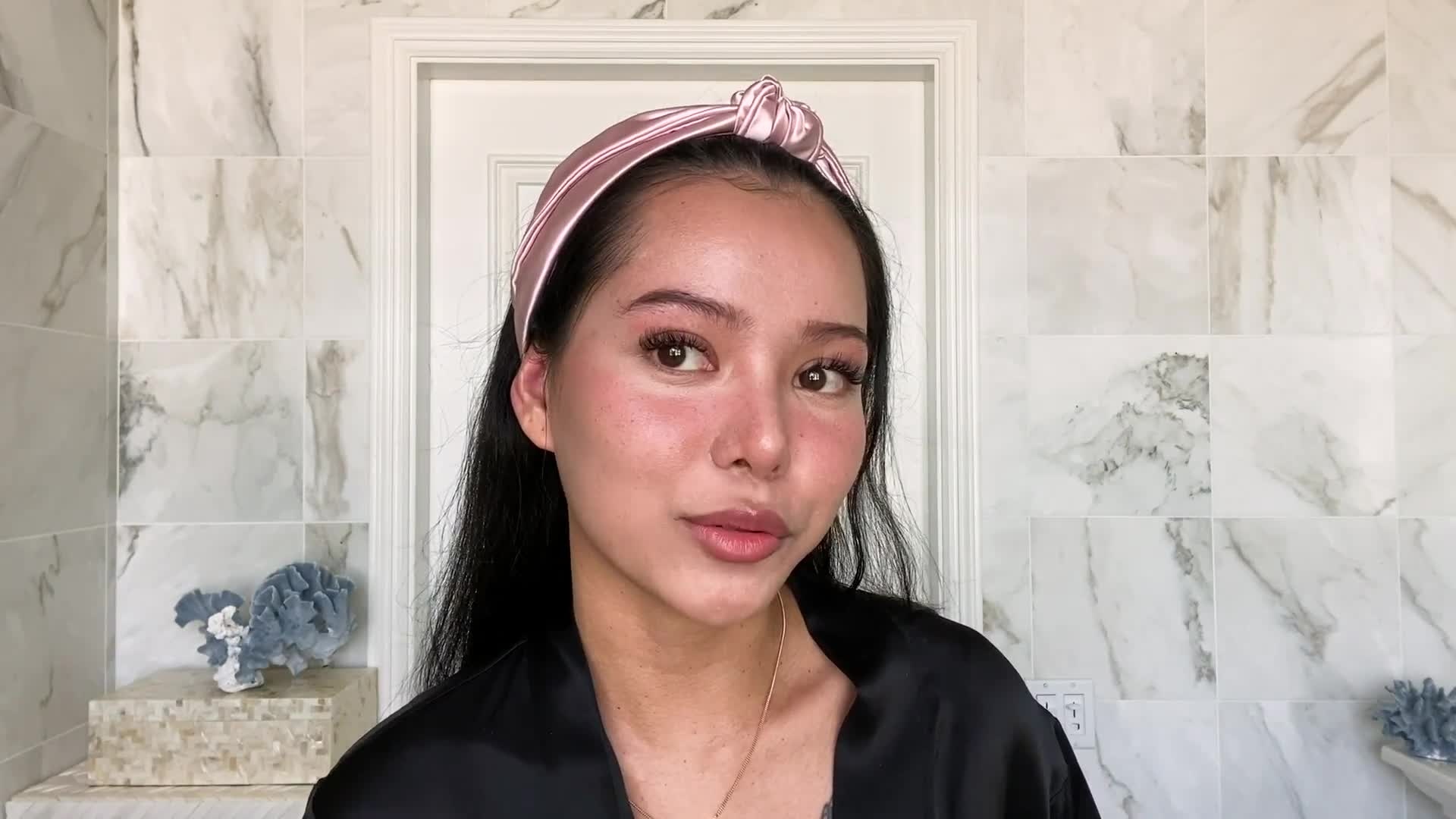 mặt mộc của Bella Poarch ảnh 2 mat moc cua Bella Poarch anh 2