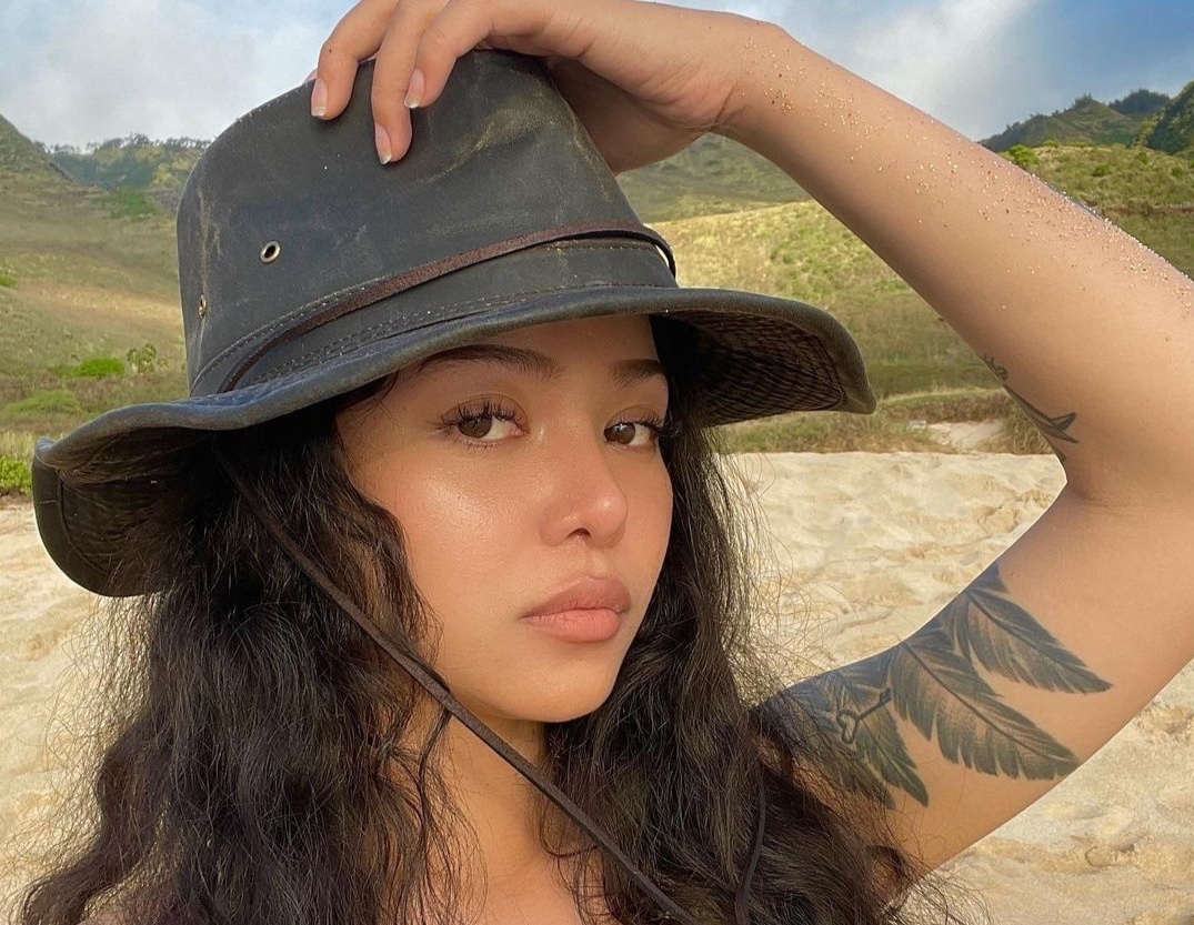 Mat moc cua hien tuong mang Bella Poarch hinh anh