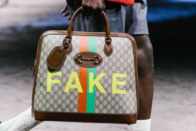 Vi sao nhieu nguoi thich mua do fake? hinh anh