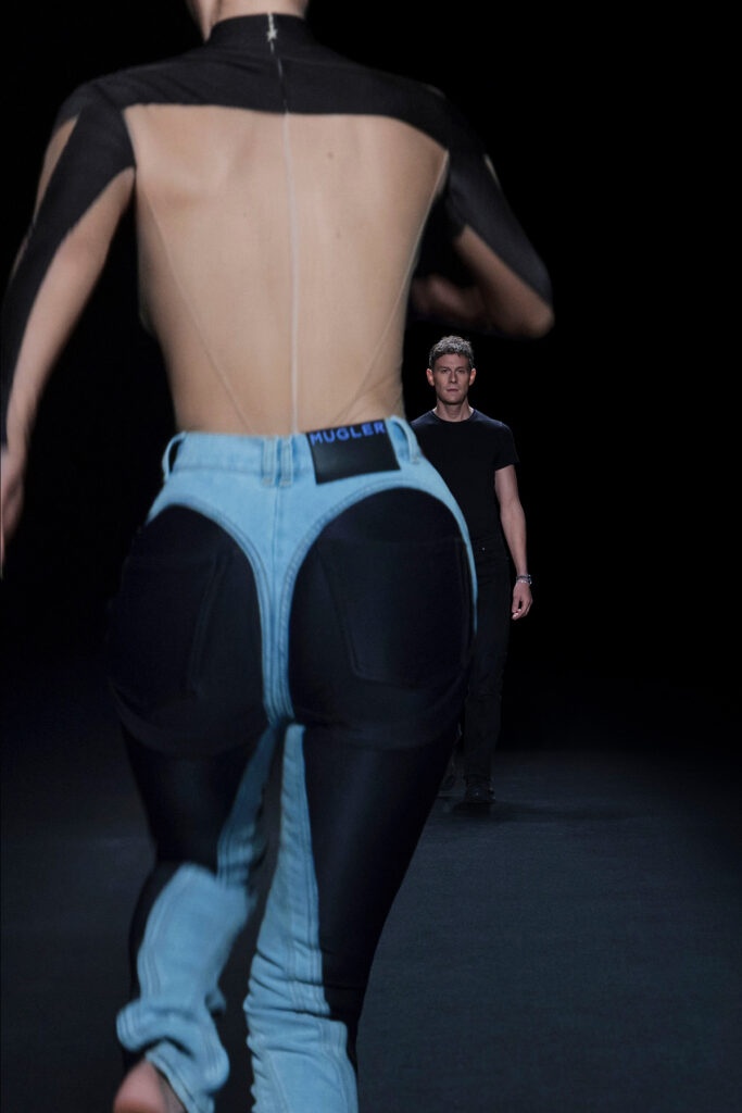 quần jeans cắt xẻ lạ mắt ảnh 3 quan jeans cat xe la mat anh 3
