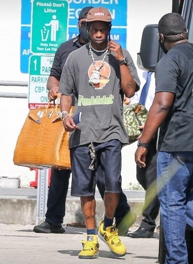 Rapper Travis Scott xach tui Hermes co lon anh 2