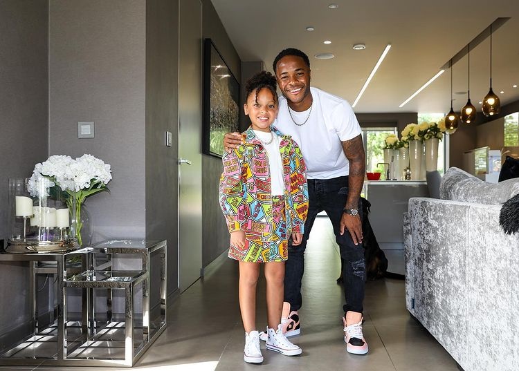 gu thời trang của Raheem Sterling ảnh 3 gu thoi trang cua Raheem Sterling anh 3