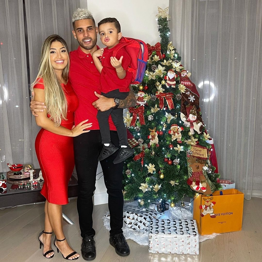 wags italy mac do bo khoe dang anh 11