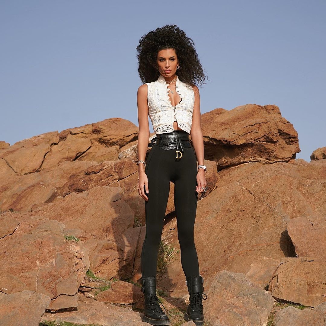 trở thành người mẫu sau khi hẹn hò cầu thủ ảnh 13 tro thanh nguoi mau sau khi hen ho cau thu anh 13