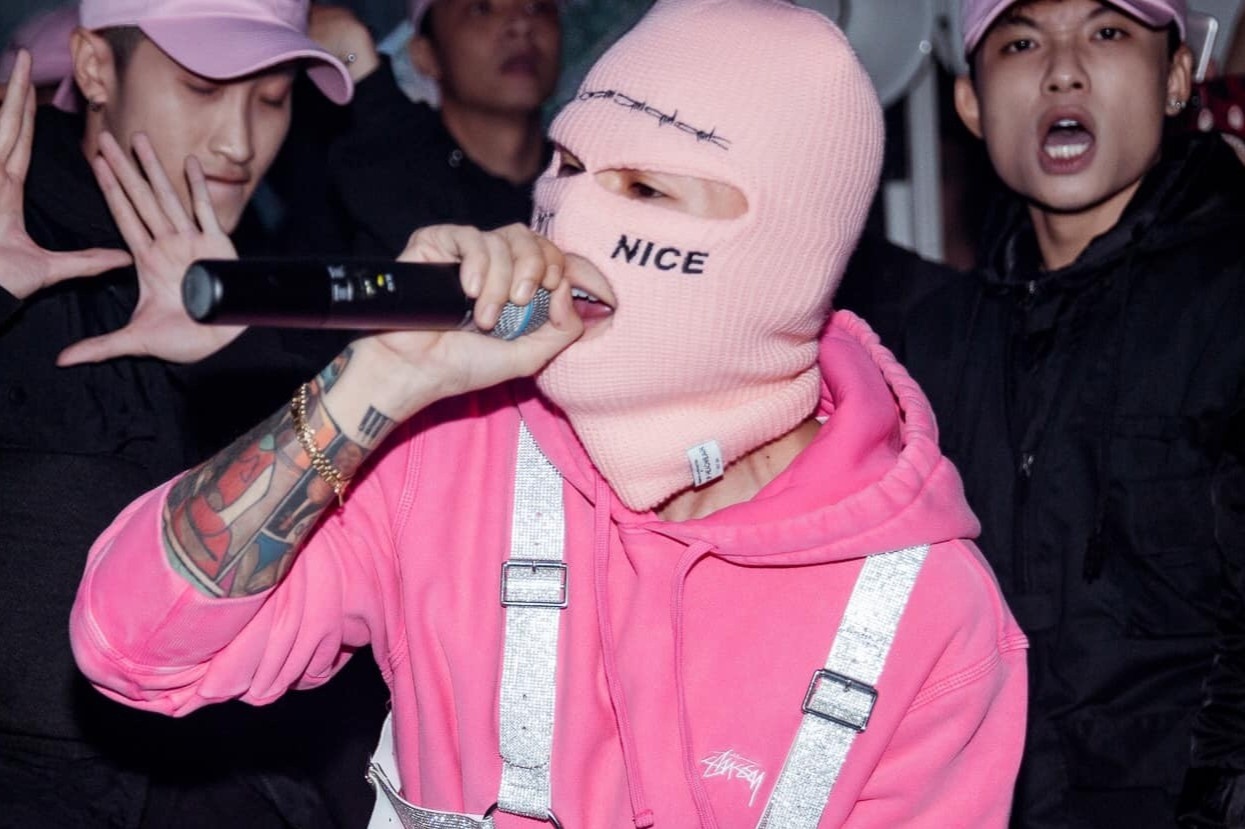 Binz va dan rapper che kin mat bang phu kien doc la hinh anh