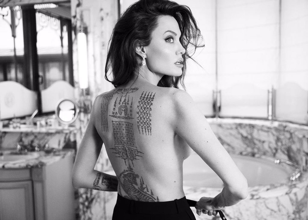 Angelina Jolie giu ve tre trung nhu the nao anh 3