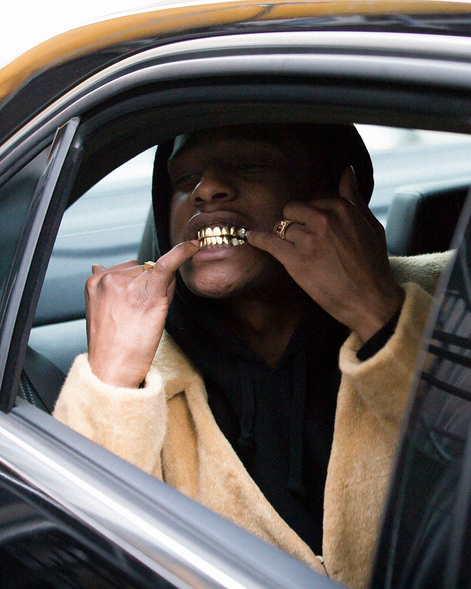 binz,  suboi deo rang vang anh 2