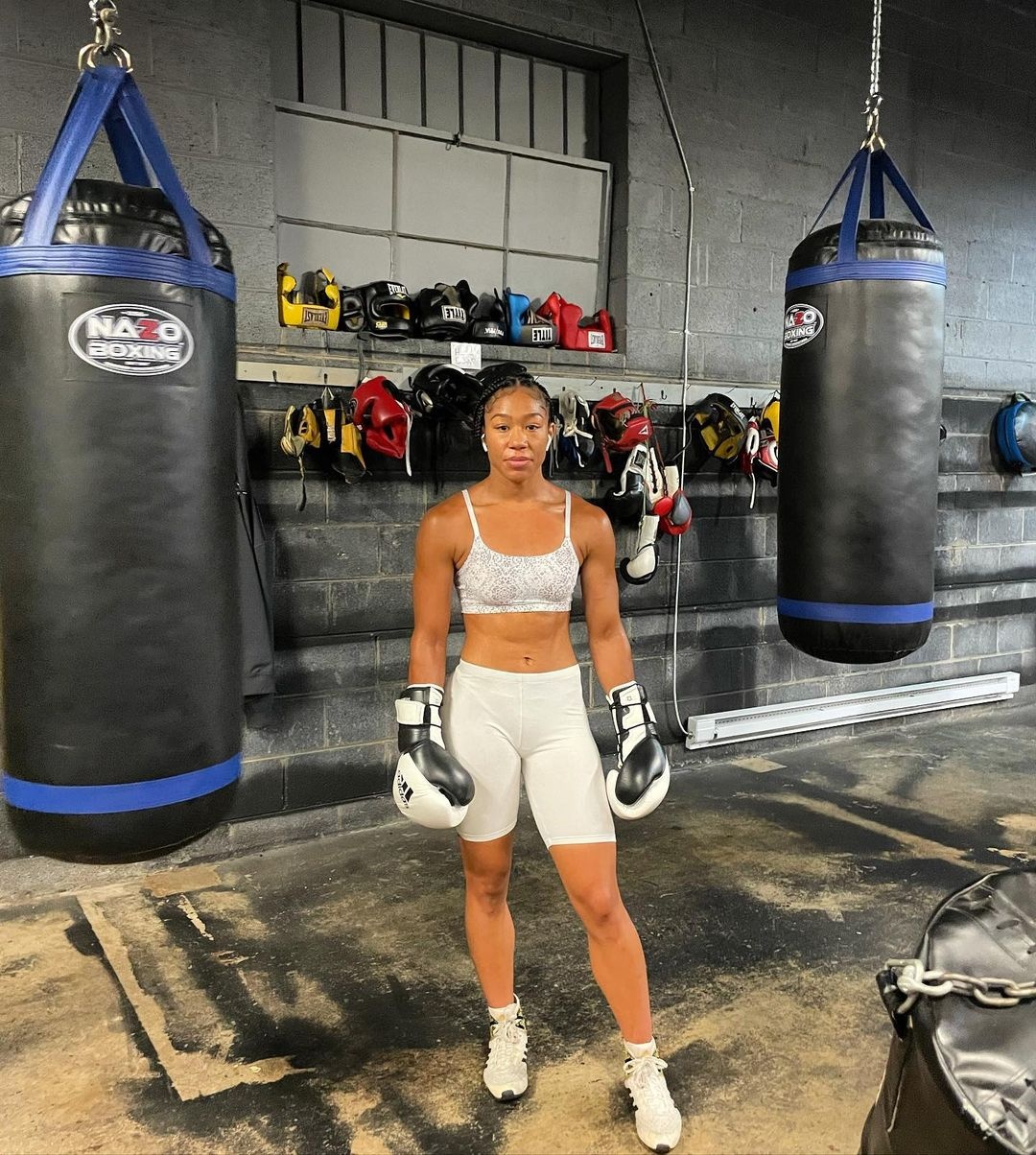 nu vo si lam nguoi mau anh 10