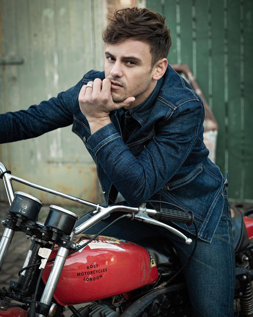 gu an mac cua cac van dong vien goi cam anh 14