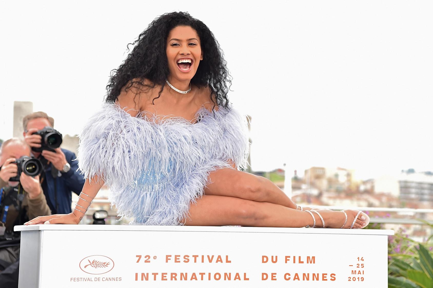 nguoi mau ao tam chuyen gioi anh 12