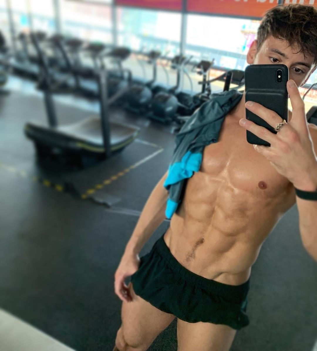 nam vận động viên đan len có cơ bụng 6 múi ảnh 3 nam van dong vien dan len co co bung 6 mui anh 3