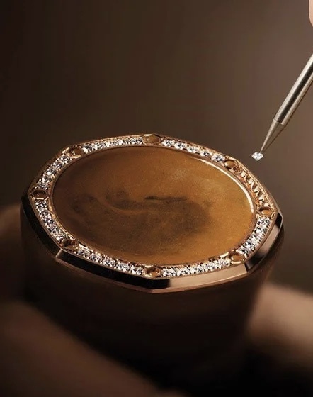 yeu to khien dong ho dat do anh 2