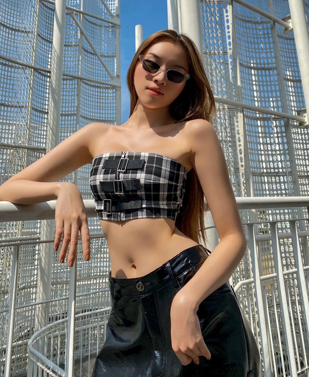 cach phoi do ton vong eo cua sao viet anh 2