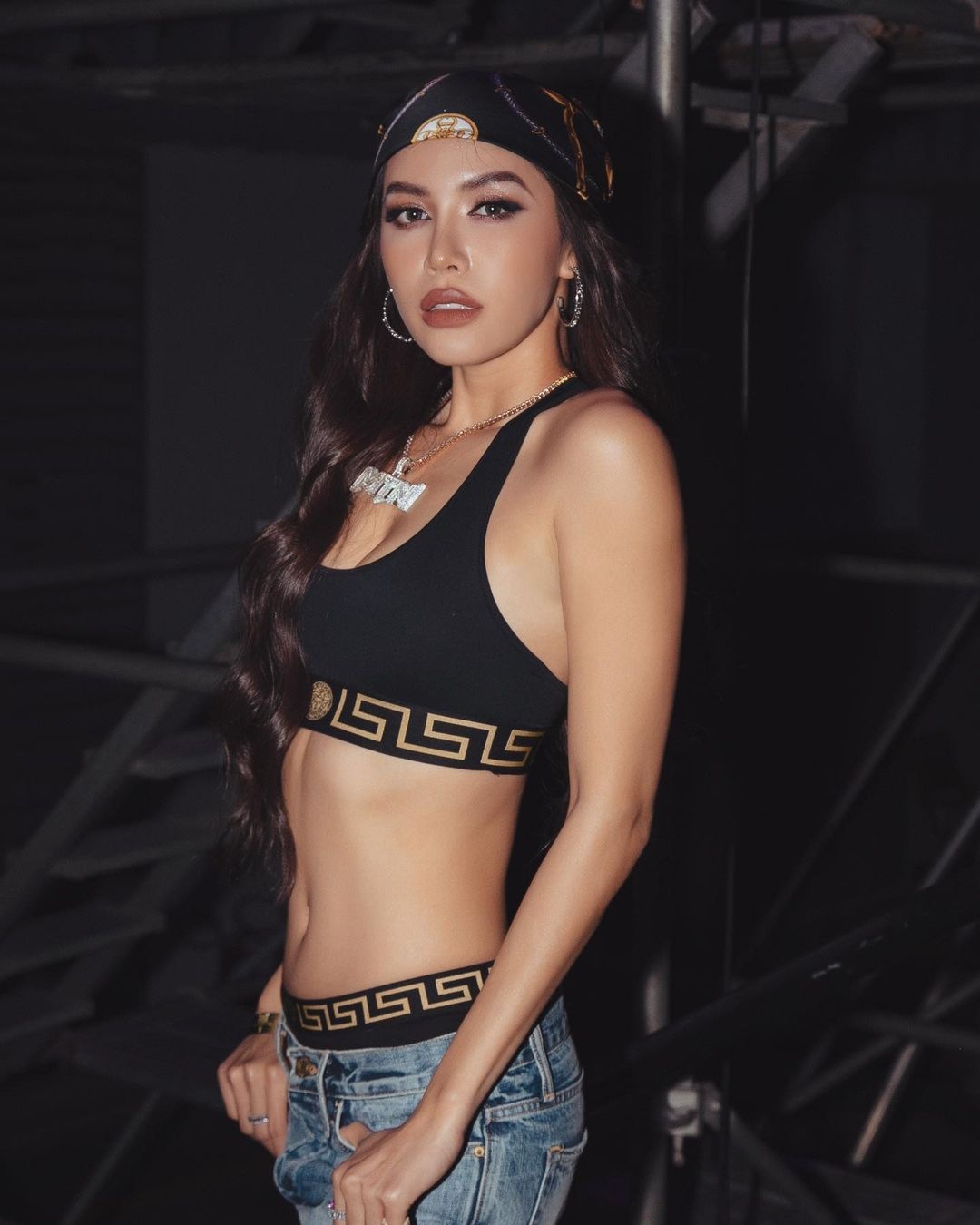 cach phoi do ton vong eo cua sao viet anh 7