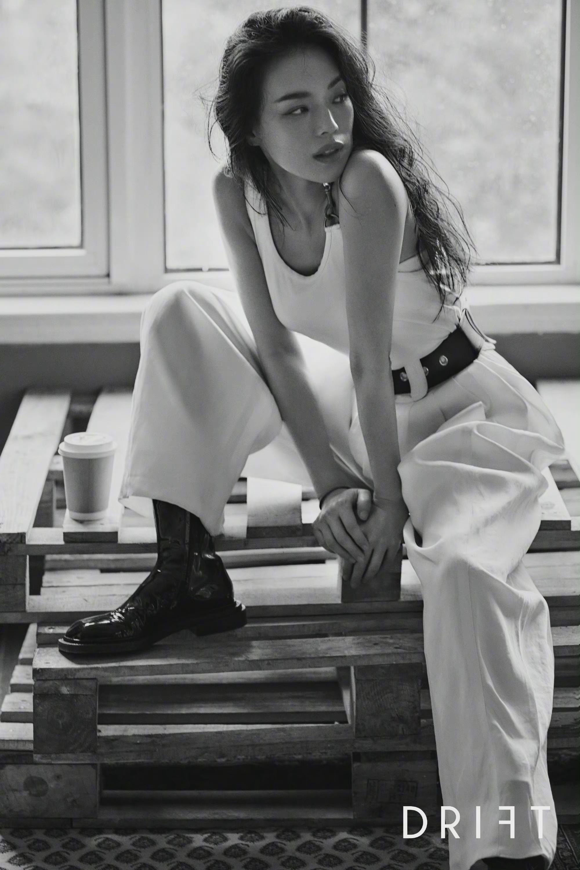 vóc dáng của thư kỳ ở tuổi 45 ảnh 1 voc dang cua thu ky o tuoi 45 anh 1