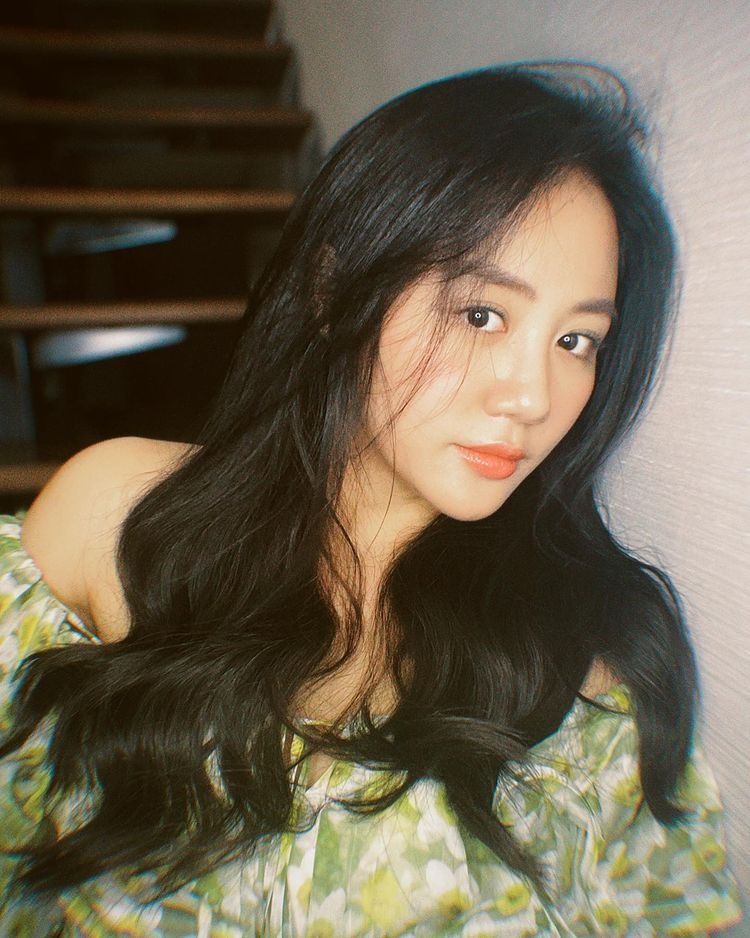 làn da của văn mai hương ở tuổi 26 ảnh 1 lan da cua van mai huong o tuoi 26 anh 1