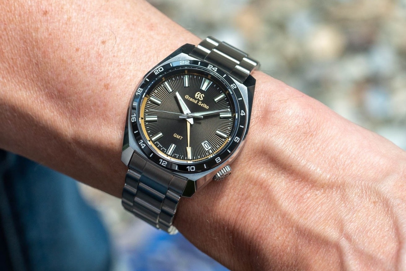 5 mau dong ho nam an tuong nhat nam 2021 hinh anh