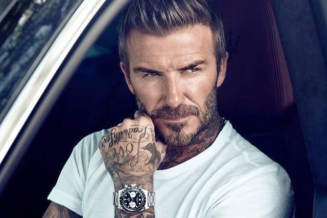 Dan ong nen deo dong ho day da hay kim loai? hinh anh