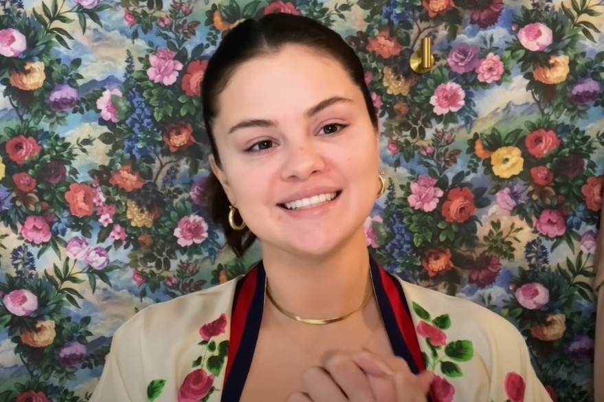 Mat moc cua Selena Gomez hinh anh