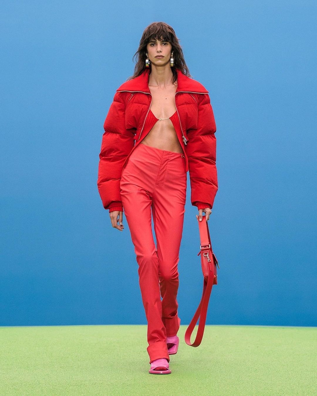 jennie mặc áo len gợi của của jacquemus ảnh 13 jennie mac ao len goi cua cua jacquemus anh 13