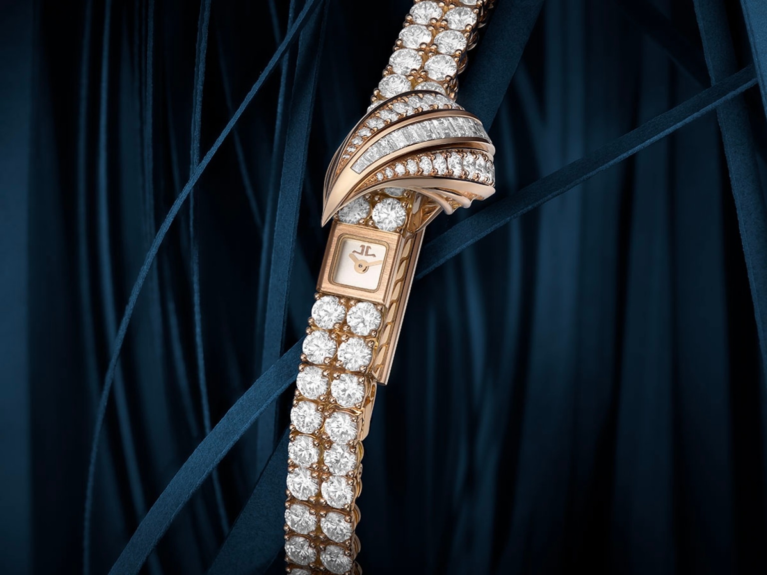 Mau dong ho duoc Hoang gia Anh yeu thich anh 2