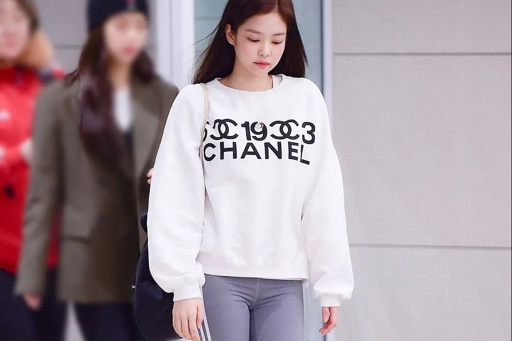 Quan legging, bodysuit duoc chap nhan hinh anh