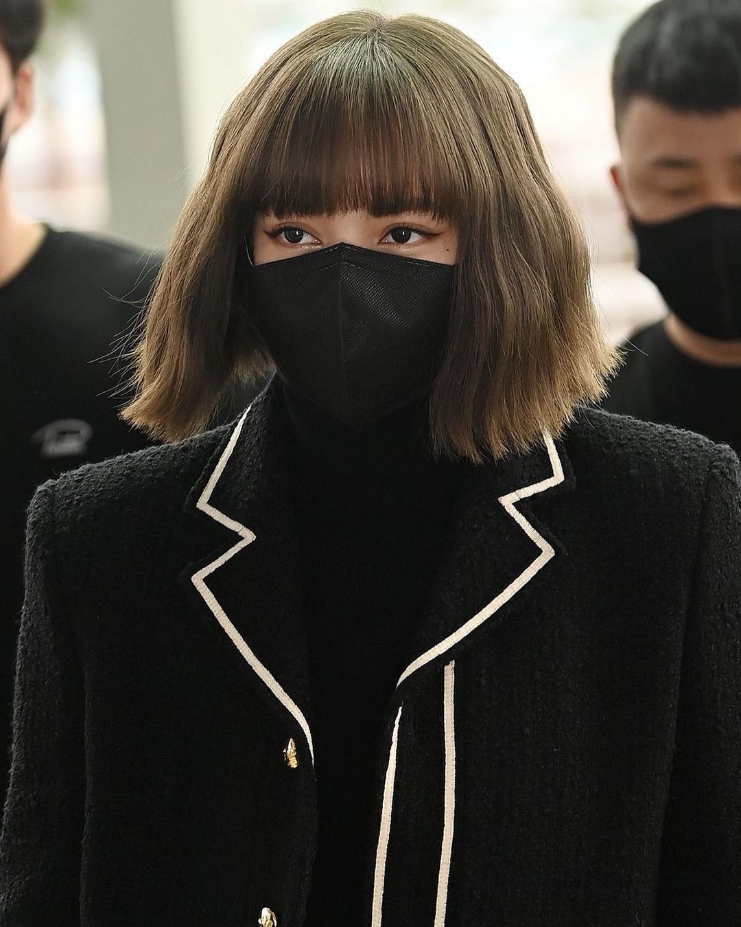 lisa sang Phap anh 5