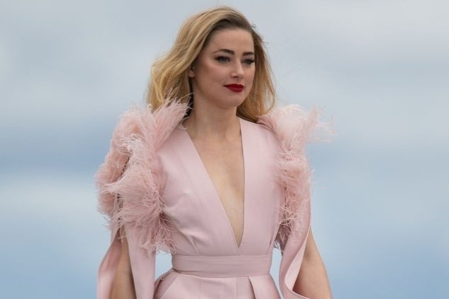 San dien thoi trang cua Amber Heard, Camila Cabello hinh anh