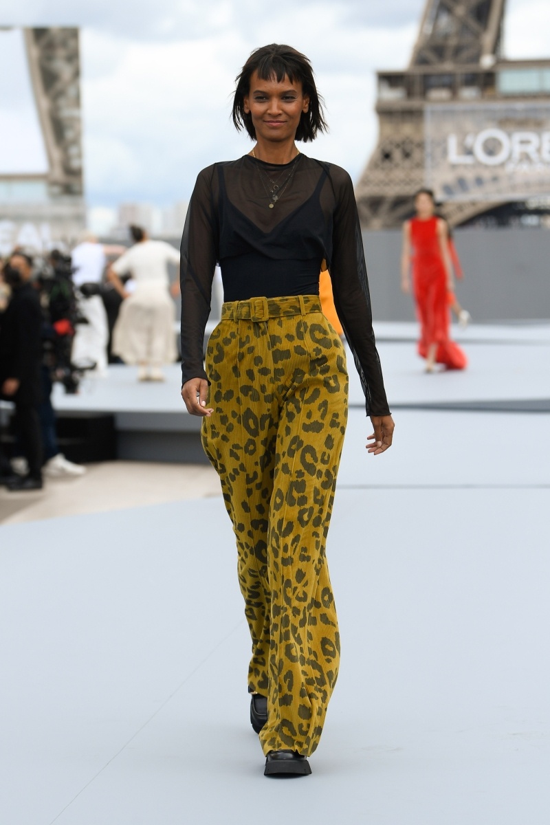 Amber Heard,  Camila Cabello do dang anh 19