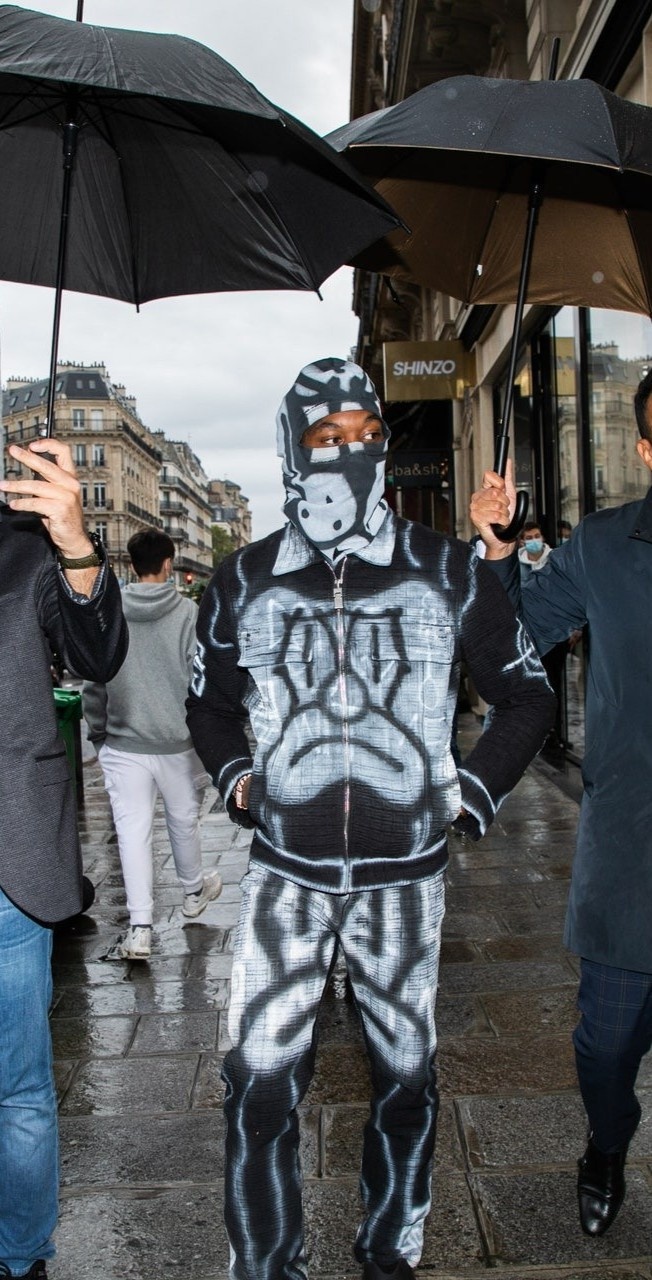 rapper lang xe xu huong che kin mat anh 4