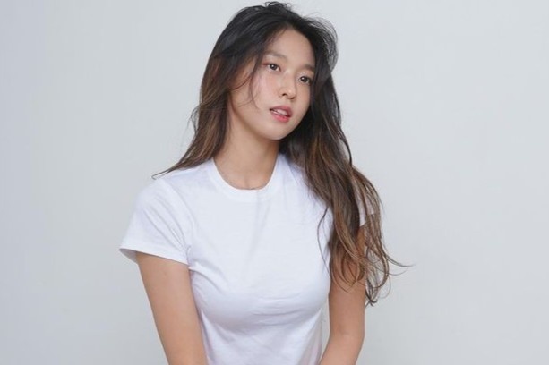 Cach giu dang cua Seolhyun hinh anh