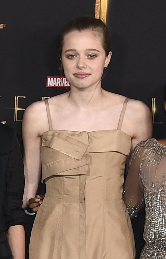 Su lot xac tren tham do cua con gai Angelina Jolie anh 2