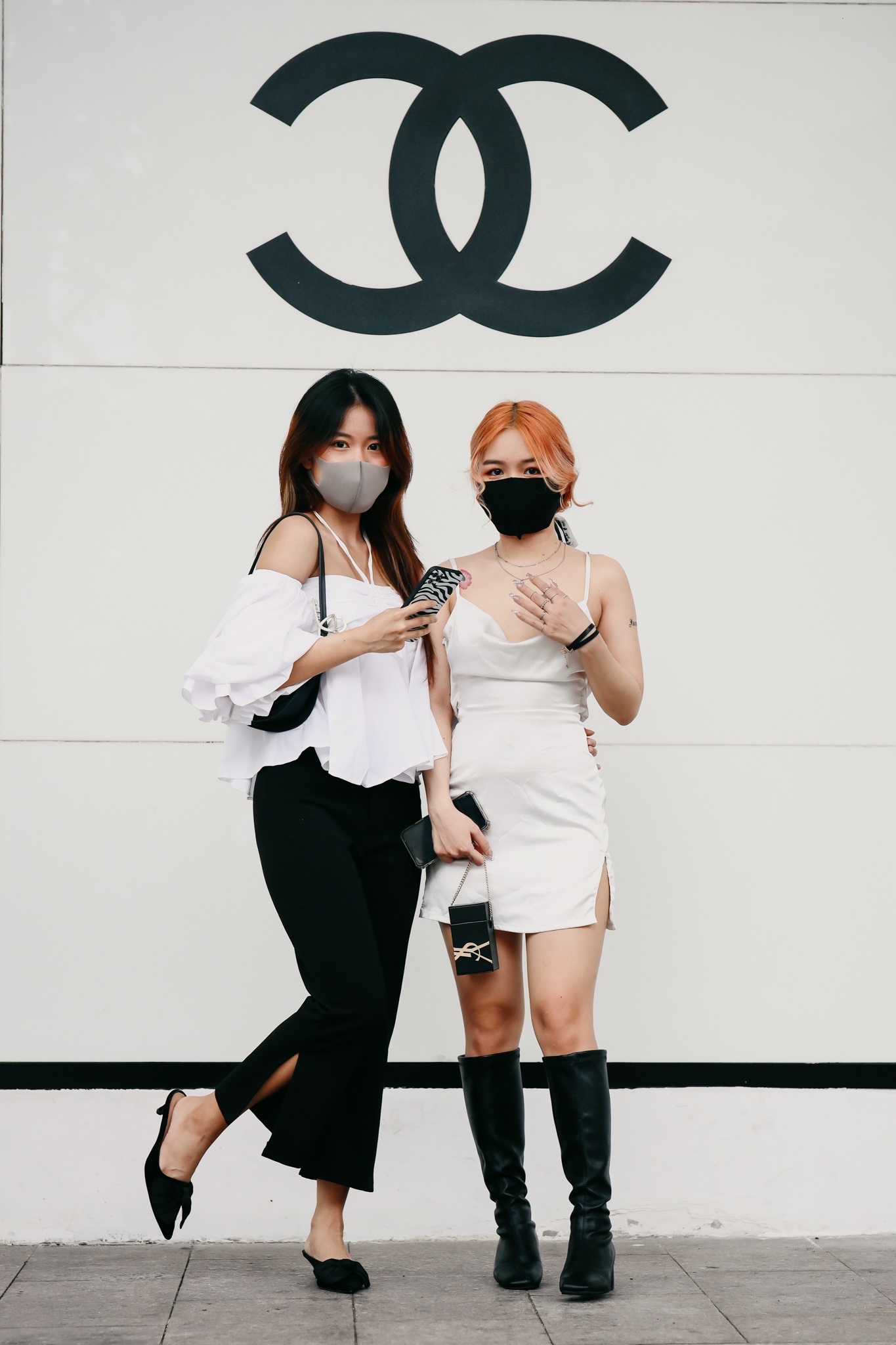 gu thoi trang cua gioi tre TPHCM sau gian cach anh 9