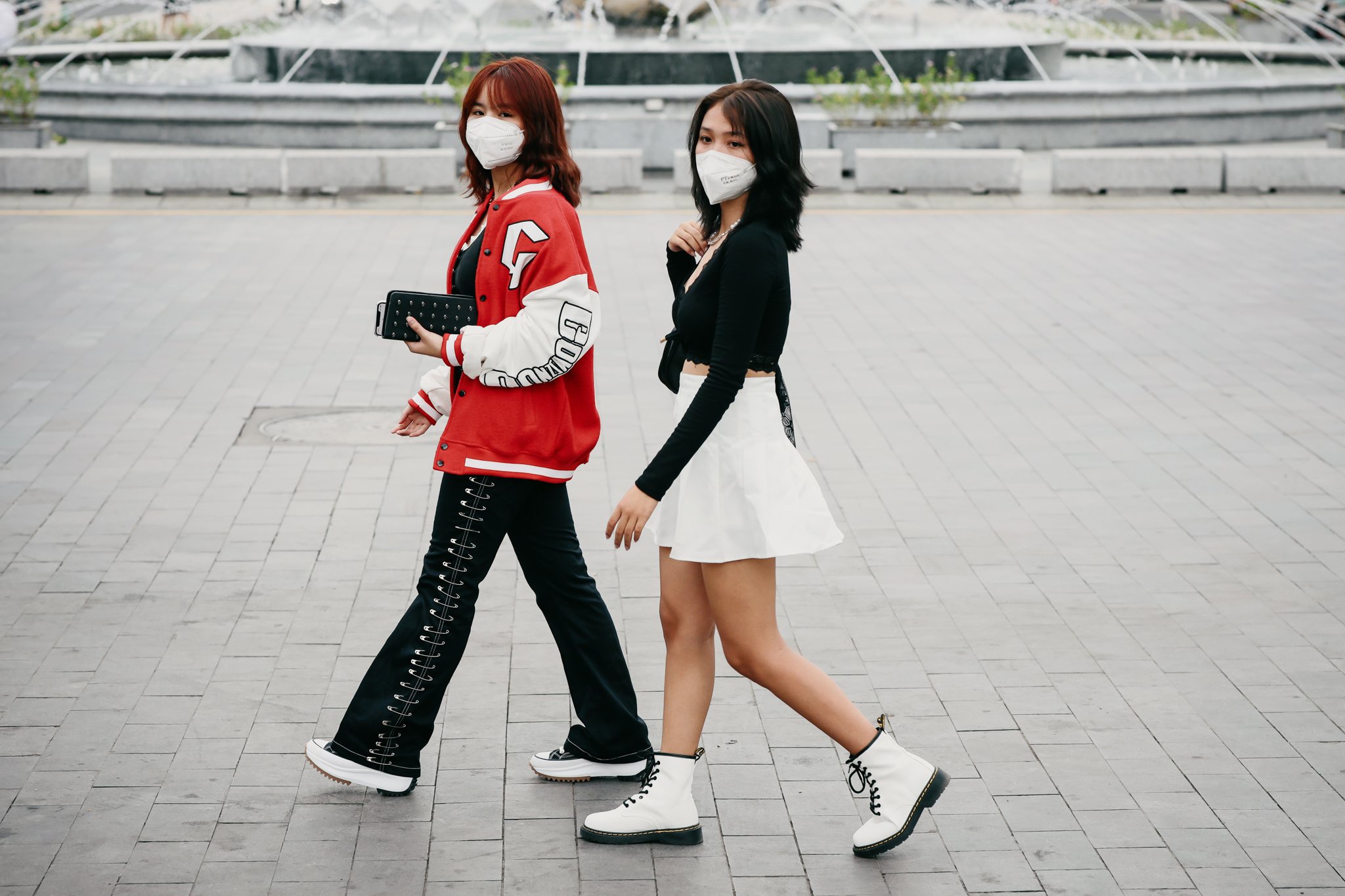 gu thoi trang cua gioi tre TPHCM sau gian cach anh 7