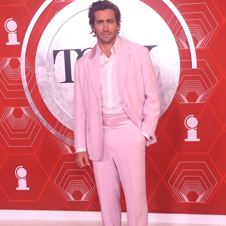 Cách giúp nam giới mặc đồ có màu sắc nổi bật ảnh 1 Cach giup nam gioi mac do co mau sac noi bat anh 1