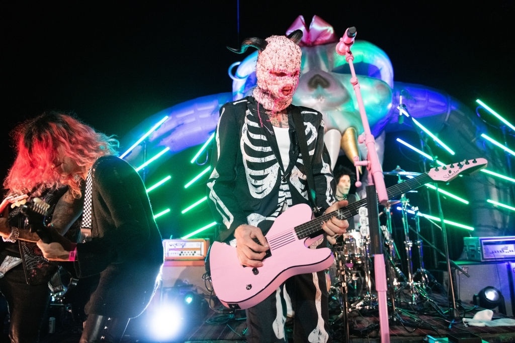 Sao hoa trang thanh nhan vat Squid Game anh 9