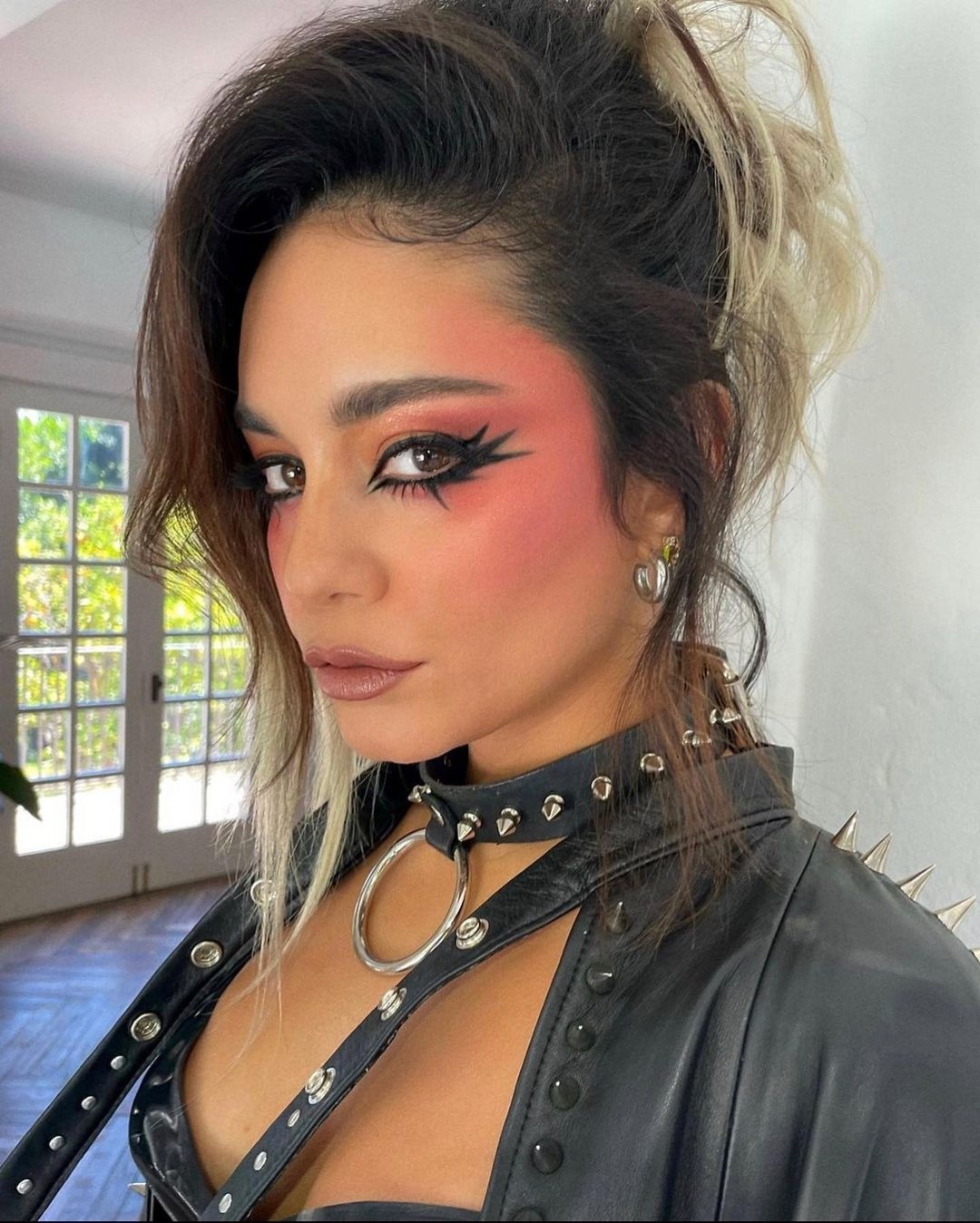 Tao hinh dip Halloween cua Neymar,  Kylian Mbappe anh 12