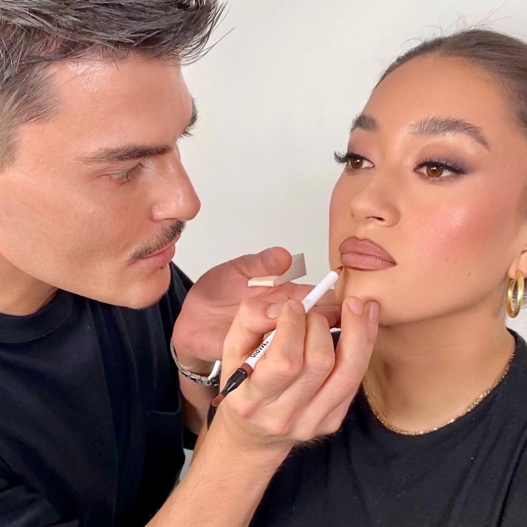 Nghệ sĩ trang điểm Kim Kardashian gợi ý cách làm đầy môi ảnh 1 Nghe si trang diem Kim Kardashian goi y cach lam day moi anh 1