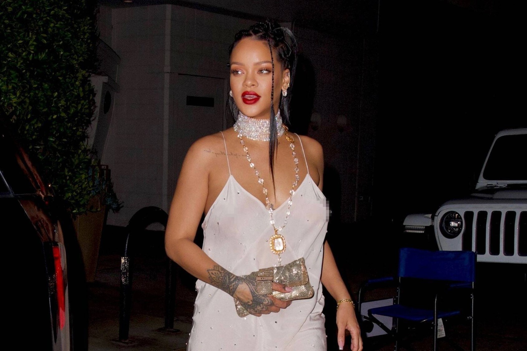 Phong cach cua nu ty phu Rihanna hinh anh