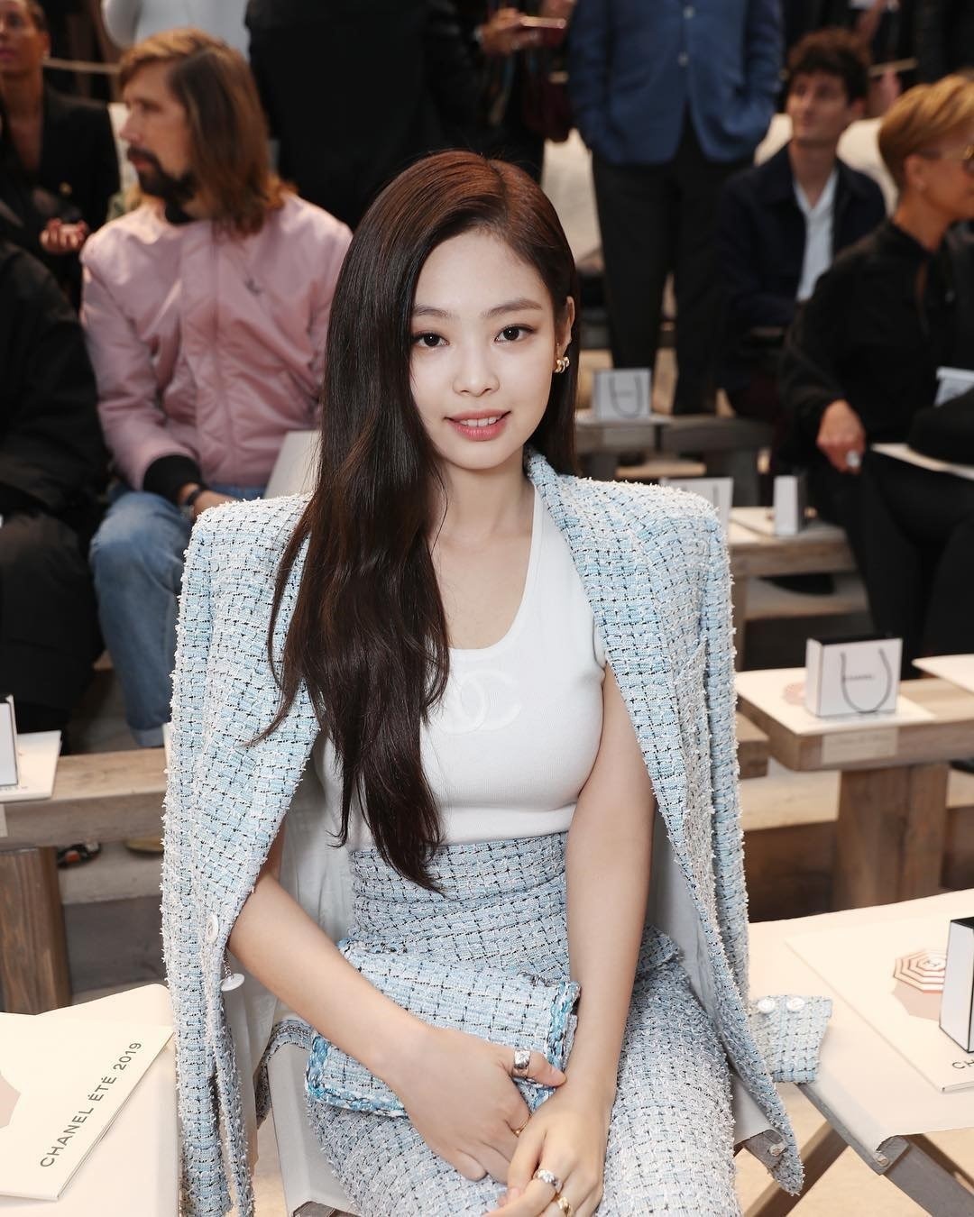 Mau ao vuot thoi gian anh 2