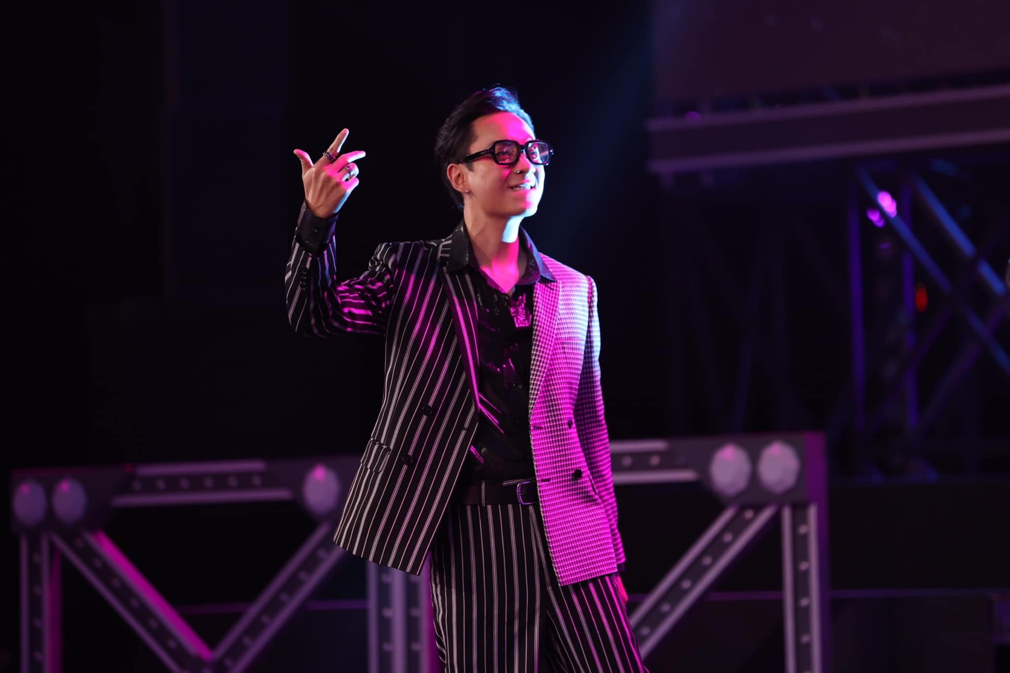 Hinh tuong cua JustaTee anh 1