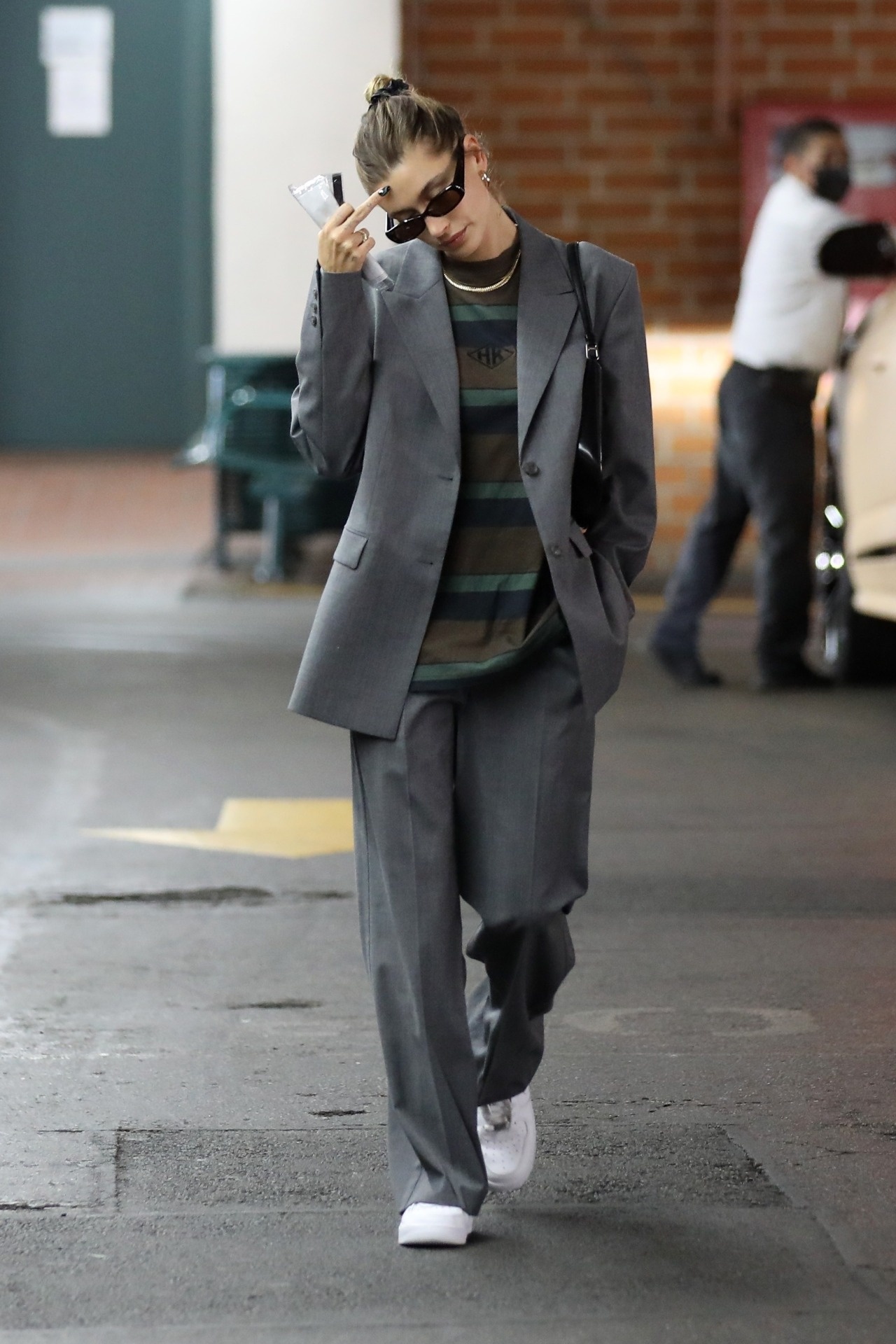 Gu thoi trang cua vo Justin Bieber anh 5