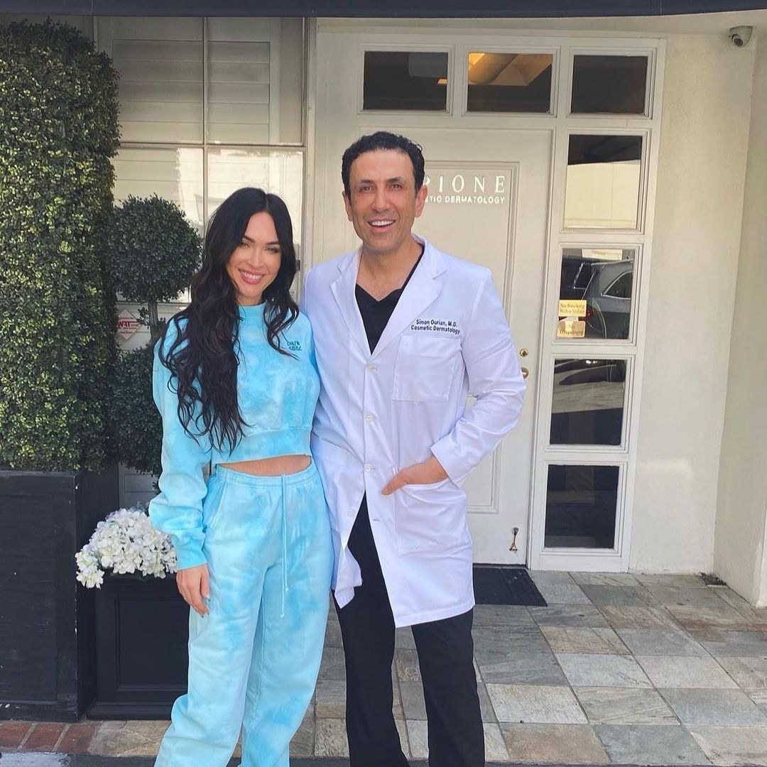 Người giúp nghệ sĩ duy trì vẻ ngoài trẻ trung ảnh 3 Nguoi giup nghe si duy tri ve ngoai tre trung anh 3