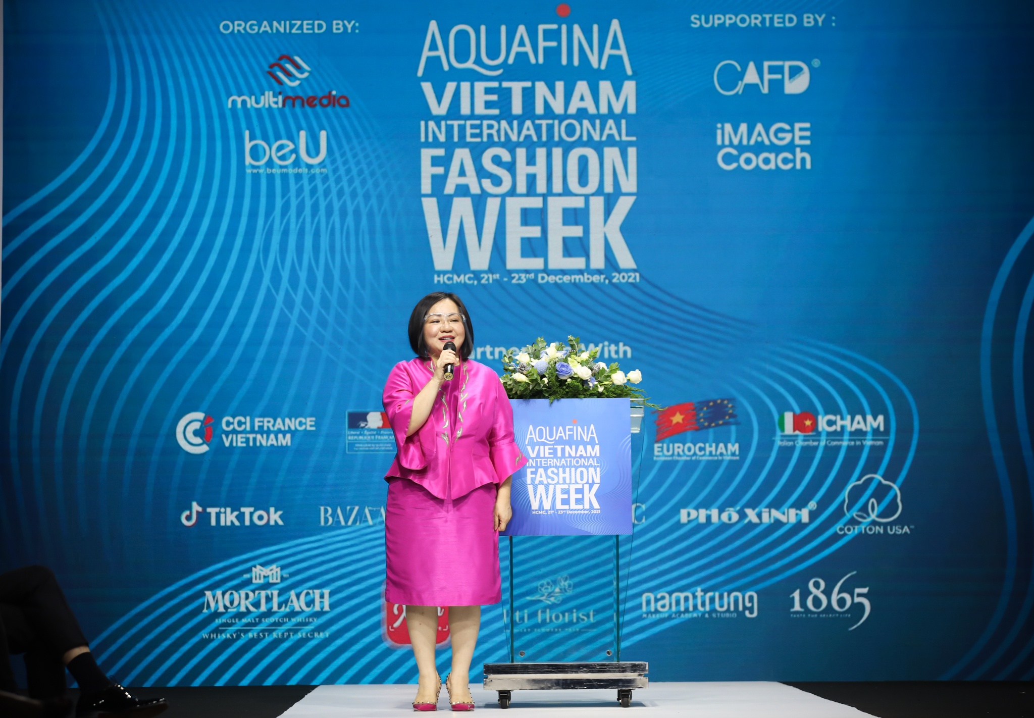 Aquafina Tuần lễ Thời trang Quốc tế Việt Nam ảnh 1 Aquafina Tuan le Thoi trang Quoc te Viet Nam anh 1