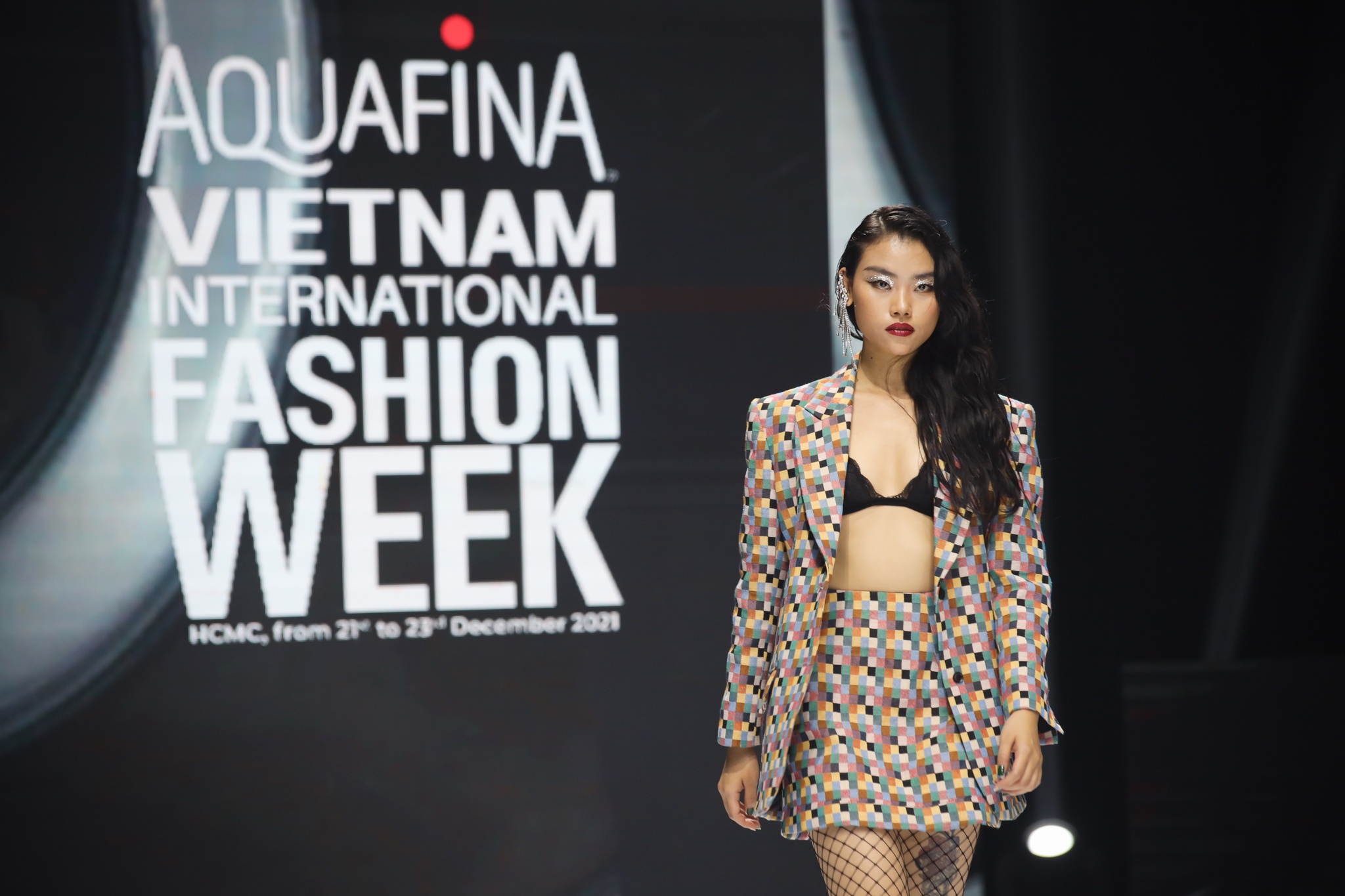 Aquafina Tuan le Thoi trang Quoc te Viet Nam anh 2