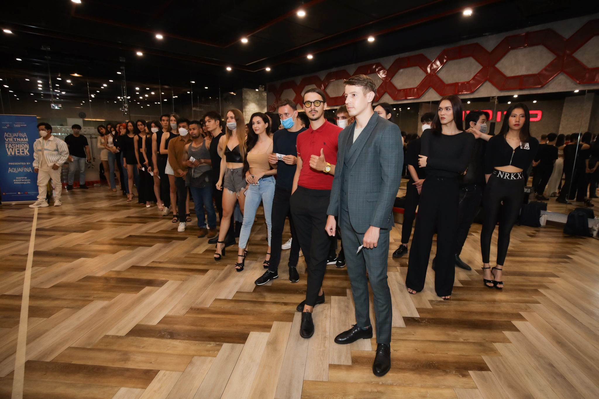 Aquafina Tuan le Thoi trang Quoc te Viet Nam anh 2