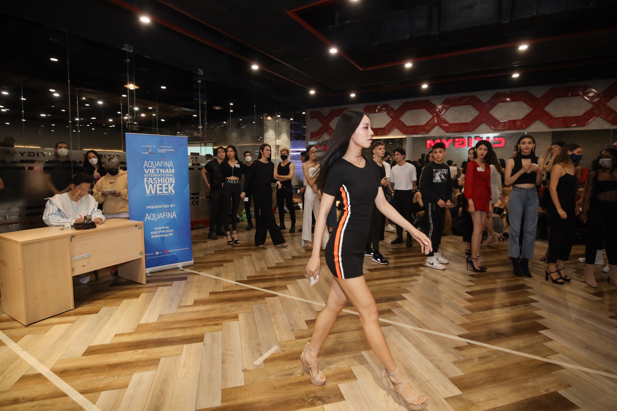 Aquafina Tuan le Thoi trang Quoc te Viet Nam anh 8