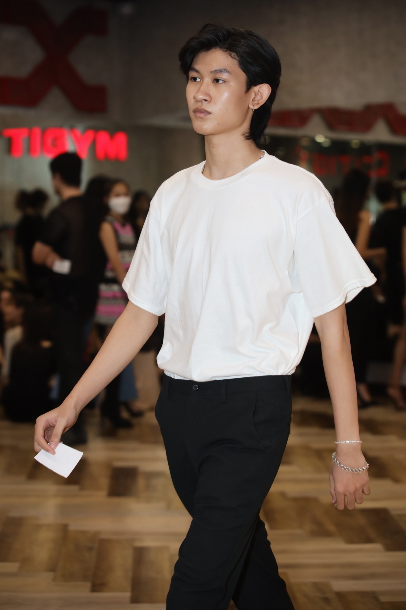 Aquafina Tuần lễ Thời trang Quốc tế Việt Nam ảnh 14 Aquafina Tuan le Thoi trang Quoc te Viet Nam anh 14